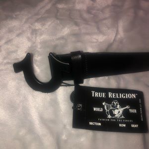 True Religion black horseshoe buckle belt